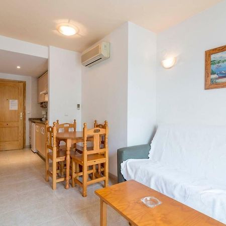 Apartamentos Vicenta Carihuela By Playa Miguel Torremolinos Exteriör bild