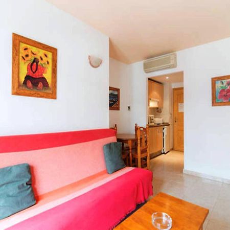 Apartamentos Vicenta Carihuela By Playa Miguel Torremolinos Exteriör bild
