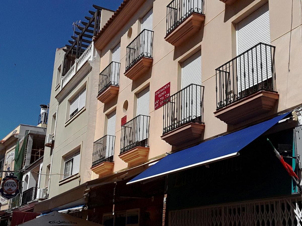 Apartamentos Vicenta Carihuela By Playa Miguel Torremolinos Exteriör bild